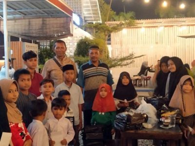 Puluhan Anak Yatim Piatu Buka Puasa Bersama di Coffe Sabby Bireuen
