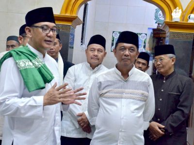 Plt. Bupati Bogor, Iwan Setiawan saat melaksanakan Tarling di Kecamatan Ciseeng, Kabupaten Bogor, Rabu (5/4/2023)