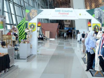 Bazzar produk UMKM pada event SME Creative Festival di Terminal 3 Bandara Soekarno Hatta, Jakarta