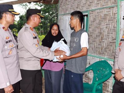 Polres Lampung Utara, Polda Lampung kembali menggelar kegiatan Bantuan Kemanusiaan untuk Negeri dan Berkah Ramadhan dengan membagikan sembako