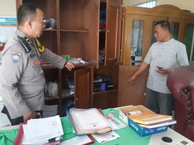 Aksi pencurian terjadi di SDN Karadenan Kaum Pandak Jl. Raya Pemda Karadenan, Kelurahan Karadenan, Kecamatan Cibinong, Kabupaten Bogor, Kamis (27/4/2023)