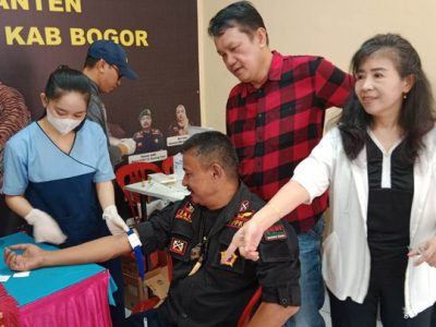 BPPKB Banten 03 Gunung Putri Gelar Bakti Sosial Suntik Vitamin Bagi Masyarakat