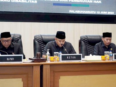 Dewan Perwakilan Rakyat Daerah (DPRD) Kabupaten Sukabumi melaksanakan rapat paripurna ke-11