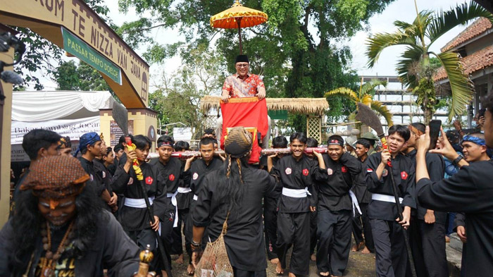 Ajang pameran dan festival Soekaboemi Tempo Doeloe (STD) digelar di Wisma Wisnu Wardhani, Komplek Setukpa Polri, Jalan Bhayangkara Kota Sukabumi
