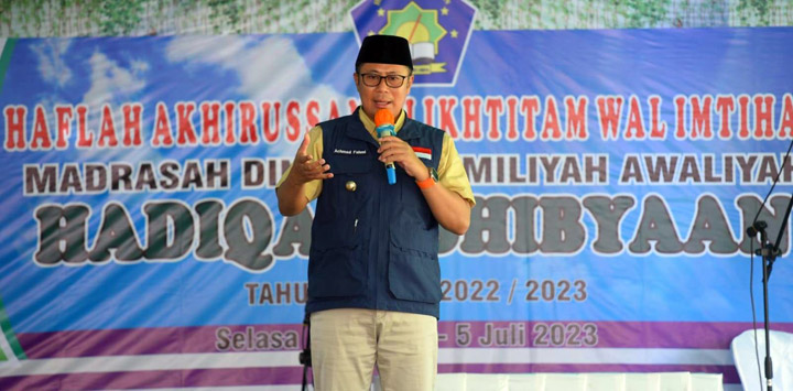 Wali Kota Sukabumi, Achmad Fahmi menghadiri Haflah Akhirussanah (Kenaikan dan Perpisahan) dan Tabligh Akbar MDTA Hadiqatushibyan di MDTA Hadiqatushibyaan