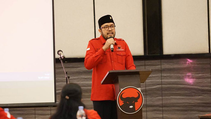 Ketua DPD PDI Perjuangan Jawa Barat Ono Surono
