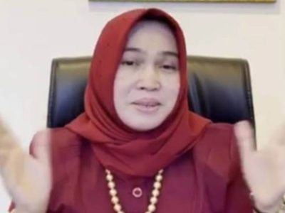 Dirut Pinter, Dr. Hj. Rizayati SH., MM.,