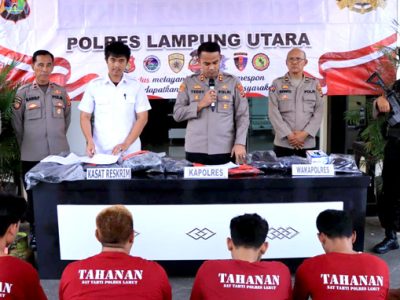 Belum genap satu pekan menjabat Kapolres Lampung Utara, AKBP Teddy Rachesna langsung tancap gas dengan menggelar konfernsi pers