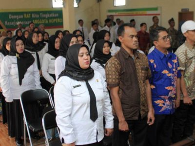 Sebanyak 60 Pegawai Pemerintah dengan Perjanjian Kerja (P3K) se Kecamatan Cimaung, Kabupaten Bandung menggelar tasyakuran sekaligus mengikuti pembekalan