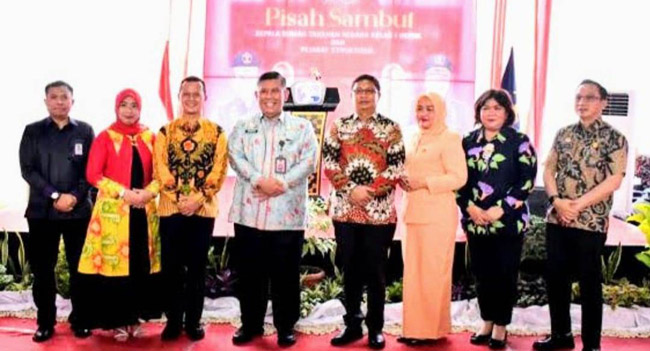 Acara lepas sambut Kepala Rutan Kelas I Depok dari Andi Gunawan kepada Lamarta Surbakti di Aula Rutan Depok, Sabtu, 21 Oktober 2023.