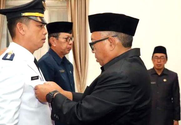 Belasan pejabat di lingkungan Pemerintah Daerah (Pemda) Kabupaten Sukabumi resmi menduduki jabatan baru