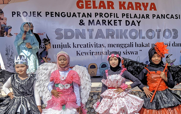 Gelar karya dan pentas seni SDN 03 Tarikolot, Kecamatan Citeureup, Kabupaten Bogor, Jawa Barat adalah salah satu bentuk pendalaman pengetahuan tentang projek penguatan profil pelajar pancasila