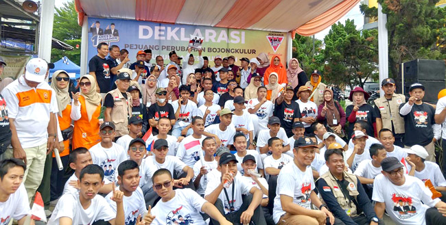 Masyarakat Desa Bojongkulur membentuk wadah Pejuang Perubahan dalam rangka menggalang dukungan agar Anies Rasyid Baswedan menjadi Presiden Republik Indonesia periode 2024-2029