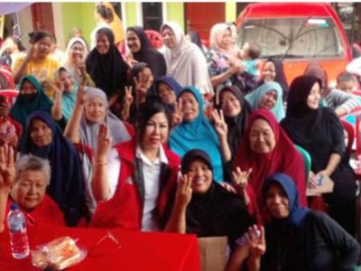 Caleg DPRD Kota Bekasi dari PDI Perjuangan Dapil 5 Kecamatan Pondokgede dan Bekasi Barat, dr. Janet Aprilia Stanzah kembali sapa warga