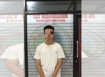Salah satu tersangka penyalahgunaan narkoba yang diamankan polisi