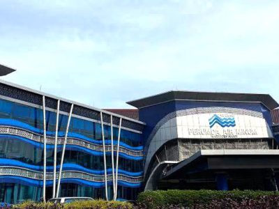 Gedung kantor PDAM Tirta Kahuripan