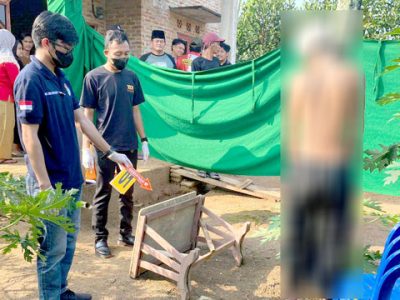 Diduga prustasi akibat mengidap penyakit yang tak kunjung sembuh, seorang kakek di Kabupaten Tulang Bawang Barat (Tubaba), Lampung nekat mengakhiri hidupnya dengan cara gantung diri