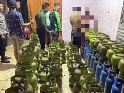 Polisi mengungkap dugaan tindak pidana pengoplosan gas subsidi 3 kg terjadi di kontrakan Simbolon, Kampung Cibeureum