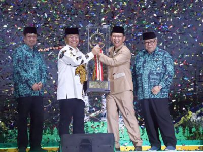 Tuan rumah Kabupaten Bekasi berhasil meraih Juara Umum Musabaqah Tilawatil Quran (MTQ) ke-38 tingkat Provinsi Jawa Barat tahun 2024