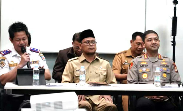Dinas Perhubungan (Dishub) Kota Depok didukung oleh sejumlah Perangkat Daerah (PD) memaparkan kondisi transportasi di Kota Depok kepada tim penilai Wahana Tata Nugraha (WTN) 2024 di Hotel Mercure