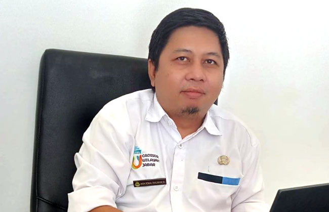 Kepala Cabang Dinas Pendidikan (KCD) Cibinong, Bogor, Mohamad Romal Pahlawan SE.,