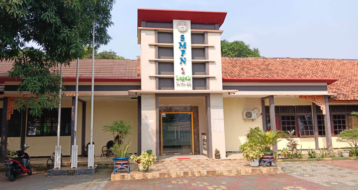 SMPN 1 dan SMPN 3 Legok Kabupaten Tangerang masih satu atap untuk kegiatan belajar mengajar (KBM)