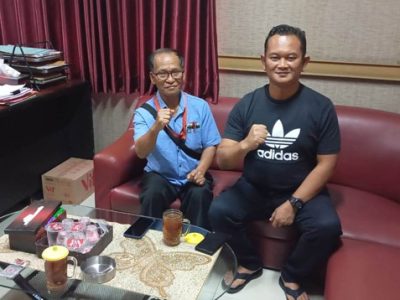 Kanit Reskrim Polsek Gunung Putri, Iptu Faruk Maramis (kanan) saat ditemui wartawan