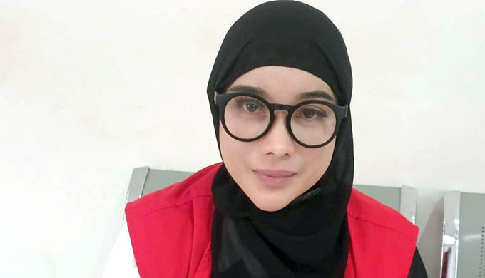 Dr. M, seorang ibu yang dilaporkan anaknya