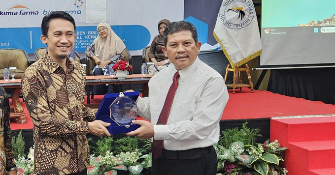 Ketua ISMKI, dr. Reagen. Ia menekankan pentingnya peran dinkes atas kasus cacing dalam tubuh Raya, bocah tiga tahun