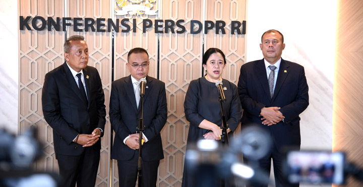 Ketua DPR RI Puan Maharani saat konferensi pers terkait keracunan massal MBG. (foto: istimewa)