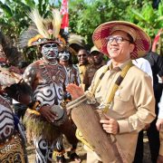 Menteri Desa dan Pembangunan Daerah Tertinggal, Yandri Susanto pada sebuah agenda kunjungannya. (Foto: Kemendes PDT)