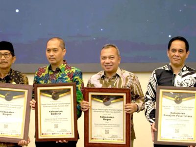 Pemerintah Kabupaten (Pemkab) Bogor melalui Dinas Komunikasi dan Informatika (Diskominfo) meraih penghargaan