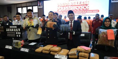 Bupati Bogor Rudy Susmanto mengapresiasi jajaran Polres Bogor atas keberhasilan mengungkap 114 perkara terkait peredaran gelap narkoba, miras, dan obat keras