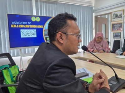 Kepala Sekolah Alam Islami Muhammadiyah Pondokgede menggentarkan Forum Asia dengan topik Bangun Komunitas Dalam Ruang Kelas