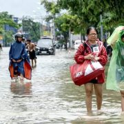 Ilustrasi hujan. Warga diimbau waspadai banjir dan angin kencang. (foto: Istimewa)