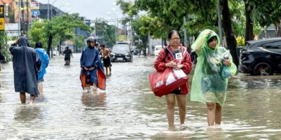 Ilustrasi hujan. Warga diimbau waspadai banjir dan angin kencang. (foto: Istimewa)