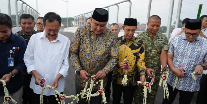 Flyover Soebianto dan Jembatan Penyeberangan Orang diresmikan Bupati Bogor Rudy Susmanto