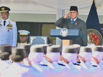 : Presiden Prabowo Subianto memimpin Upacara Pelantikan Pamong Praja Muda (PPM) Angkatan XXXIII Institut Pemerintahan Dalam Negeri (IPDN) Tahun 2026 yang digelar di Lapangan Parade IPDN Kampus Jatinangor, Institut Pemerintahan Dalam Negeri, Kabupaten Sumedang, Provinsi Jawa Barat, pada Rabu, 29 Juli 2026. Foto: BPMI Setpres/Rusman