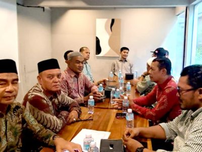 Temui IKSAS Banda Aceh, Bupati Aceh Selatan Terima Aspirasi Tolak Perusahaan Tambang di Samadua