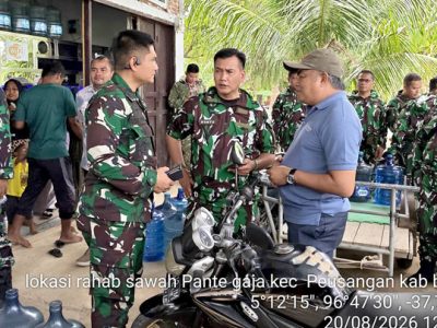 Kepala Dinas Pertanian dan Perkebunan (Kadistanbun) Kabupaten Bireuen, Mulyadi, S.E., M.M., menerima kunjungan kerja Letnan Jenderal TNI Kunto Arief Wibowo, selaku Panglima Komando Gabungan Wilayah Pertahanan I (Pangkogabwilhan I), di Kabupaten Bireuen, Kamis (20/8/2026).
