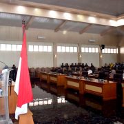 Asep Japar Sampaikan Jawaban Atas Pandum Fraksi-fraksi DPRD Terhadap Nota Pengantar Bupati