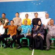 Foto bersama para Bakal Calon Kepala Desa Raharja usai penetapan nomor urut