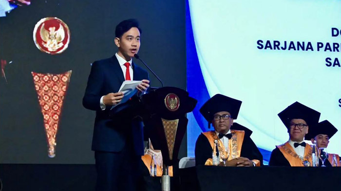 Wisata Ramai, Warga Ikut Sejahtera! Pesan Penting Wapres Gibran di Wisuda Trisakti