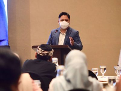 Ketua Komisi I DPRD Kota Bandung, Radea Respati Paramudhita, dalam kegiatan Sosialisasi Kesehatan Mental (Mental Health), di Hotel Grandia Bandung, Kamis, 15 Oktober 2026. (Dok. Humpro DPRD Kota Bandung)