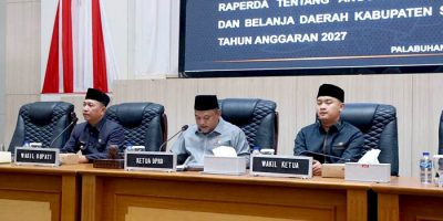 Bupati Sukabumi Sampaikan Jawaban atas Pandum Raperda APBD Tahun Anggaran 2027