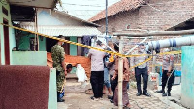 Diduga Sudah Dua Pekan, Mayat Perempuan Paruh Baya Ditemukan di Dalam Rumah